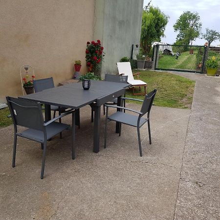 Gite De Plaisance Lagarde  Exterior photo